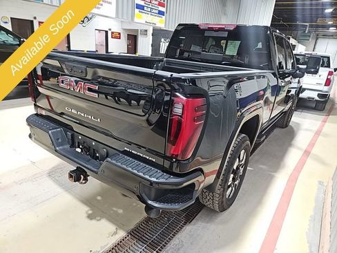 Used 2024 GMC Sierra 2500 Denali w/ Denali Reserve Package AWD/4WD image 5