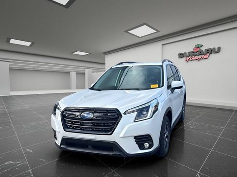 Certified 2024 Subaru Forester Premium AWD/4WD image 5