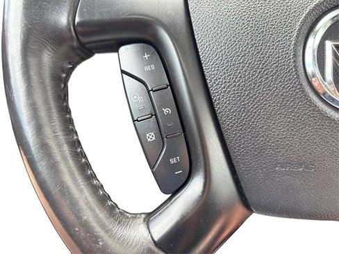 Used 2017 Buick Enclave Leather AWD/4WD image 42