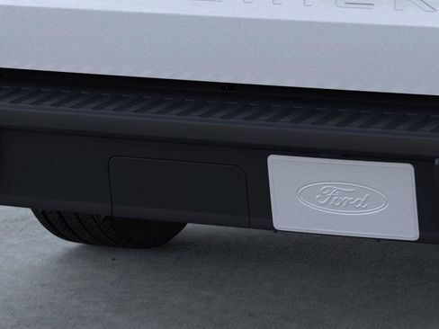 New 2025 Ford Maverick XL w/ Equipment Group 101A image 23