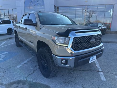 Used 2019 Toyota Tundra SR5 image 3