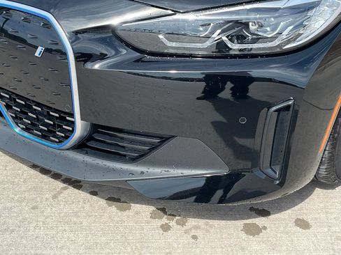 Used 2023 BMW i4 eDrive40 RWD image 6