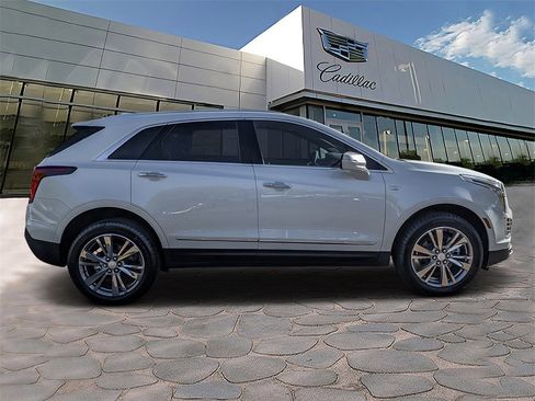 New 2025 Cadillac XT5 Premium Luxury image 6