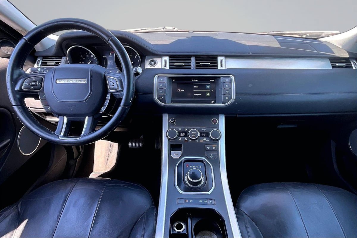 Used 2017 Land Rover Range Rover Evoque SE AWD/4WD image 16
