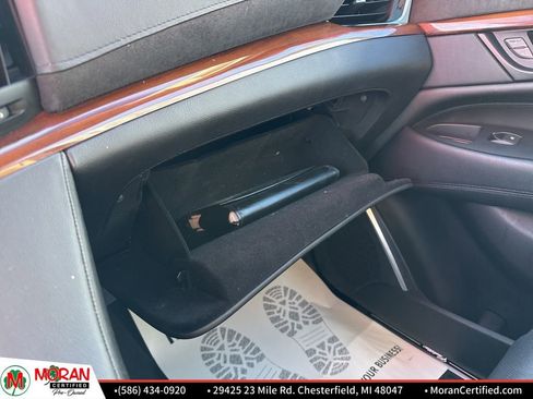 Used 2019 Cadillac Escalade Premium Luxury image 23