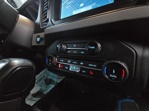 Used 2022 Ford Bronco Black Diamond image 20