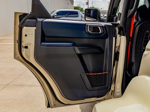 Used 2025 Ford Bronco Raptor image 38