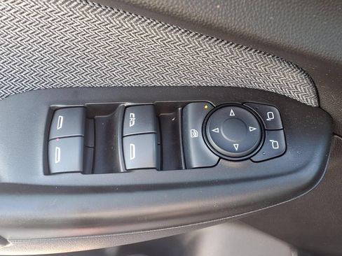 Used 2023 Chevrolet TrailBlazer LT w/ Convenience Package FWD image 8