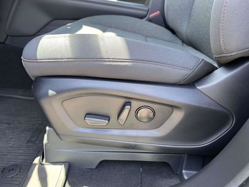 Used 2026 Ford Explorer Active AWD/4WD image 11