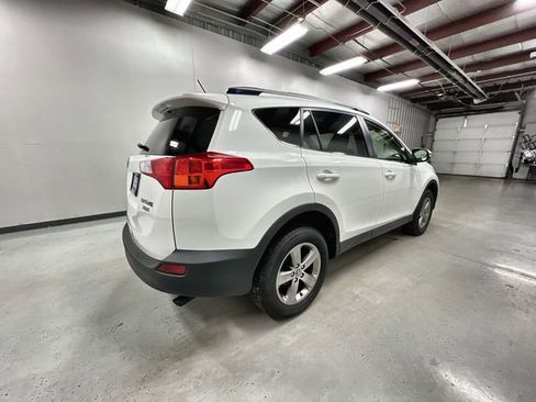 Used 2015 Toyota RAV4 XLE AWD/4WD image 8