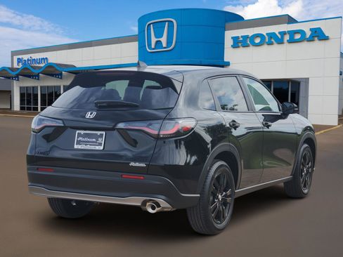 New 2026 Honda HR-V Sport image 4