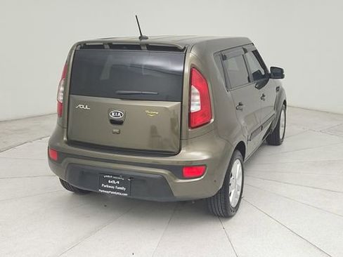 Used 2012 Kia Soul + w/ Audio Pkg image 5