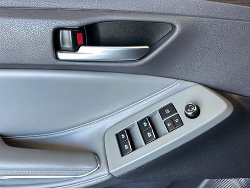 Used 2019 Toyota Avalon XLE w/ Carpet Mat Package FWD image 12