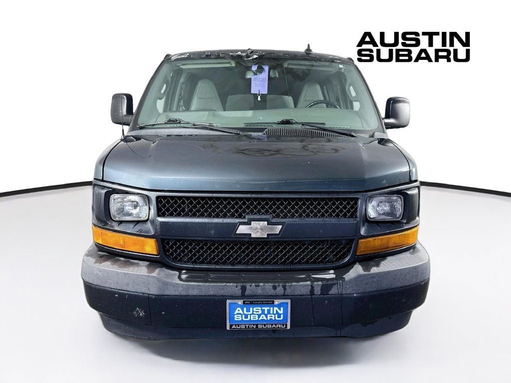 Used 2017 Chevrolet Express 3500 LS RWD image 2