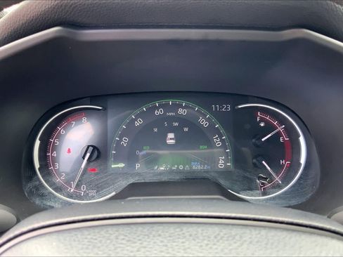 Used 2025 Toyota RAV4 XLE FWD image 26