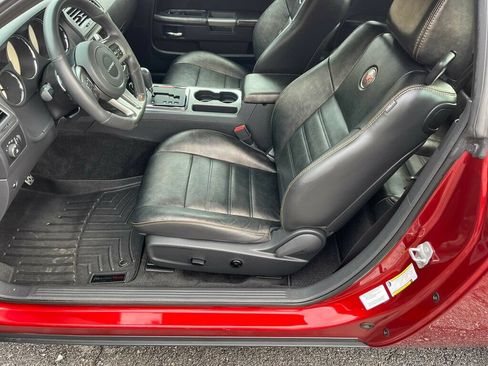 Used 2014 Dodge Challenger R/T RWD image 25
