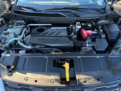 Used 2023 Nissan Rogue Platinum w/ Platinum Premium Package image 30