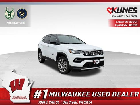 Used 2025 Jeep Compass Limited AWD/4WD image 1