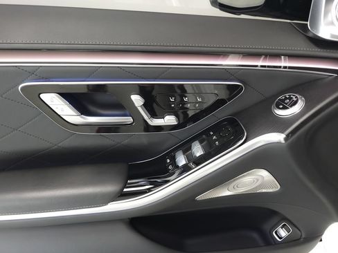 Used 2023 Mercedes-Benz S 580 4MATIC Sedan image 6