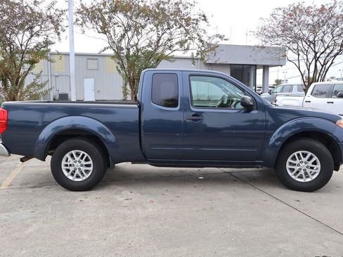 Used 2016 Nissan Frontier SV image 20