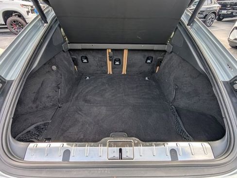 Used 2021 Porsche Panamera image 12