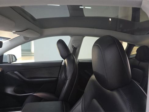 Used 2022 Tesla Model Y Performance AWD/4WD image 15