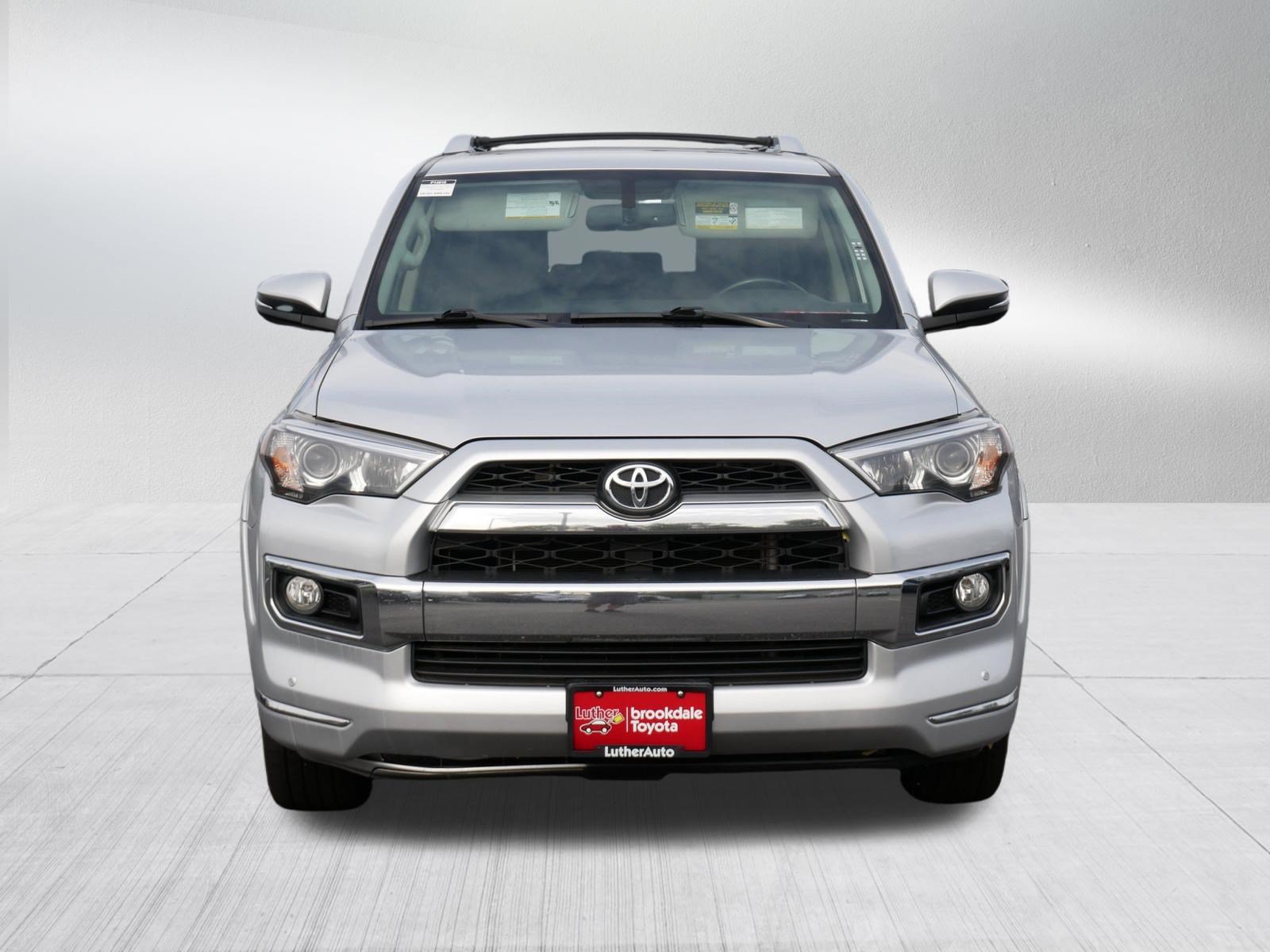 Used 2018 Toyota 4Runner Limited AWD/4WD image 2