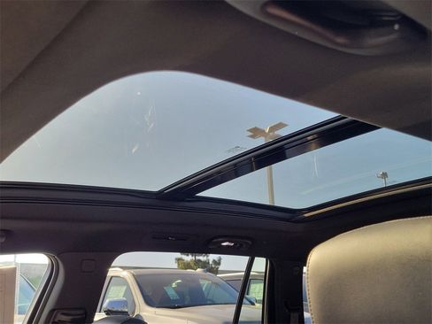 Used 2020 Cadillac XT6 Premium Luxury image 15