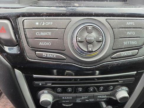 Used 2018 Nissan Pathfinder SV AWD/4WD image 7