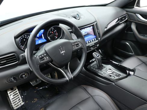 Used 2020 Maserati Levante GranSport AWD/4WD image 2