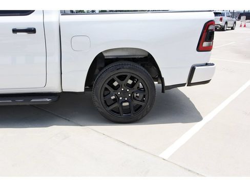 Used 2023 RAM 1500 Laramie AWD/4WD image 29