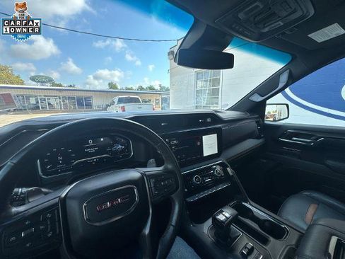 Used 2022 GMC Sierra 1500 AT4 w/ AT4 Preferred Package AWD/4WD image 15