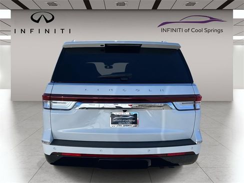 Used 2024 Lincoln Navigator Reserve image 6