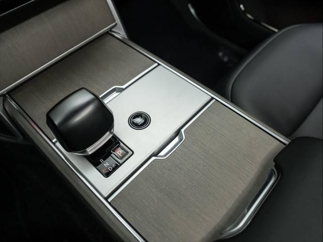 New 2026 Land Rover Range Rover SV AWD/4WD image 31