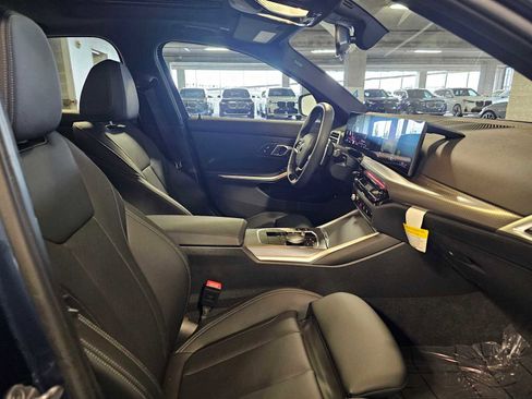 Used 2025 BMW 330i xDrive Sedan w/ Convenience Package image 43