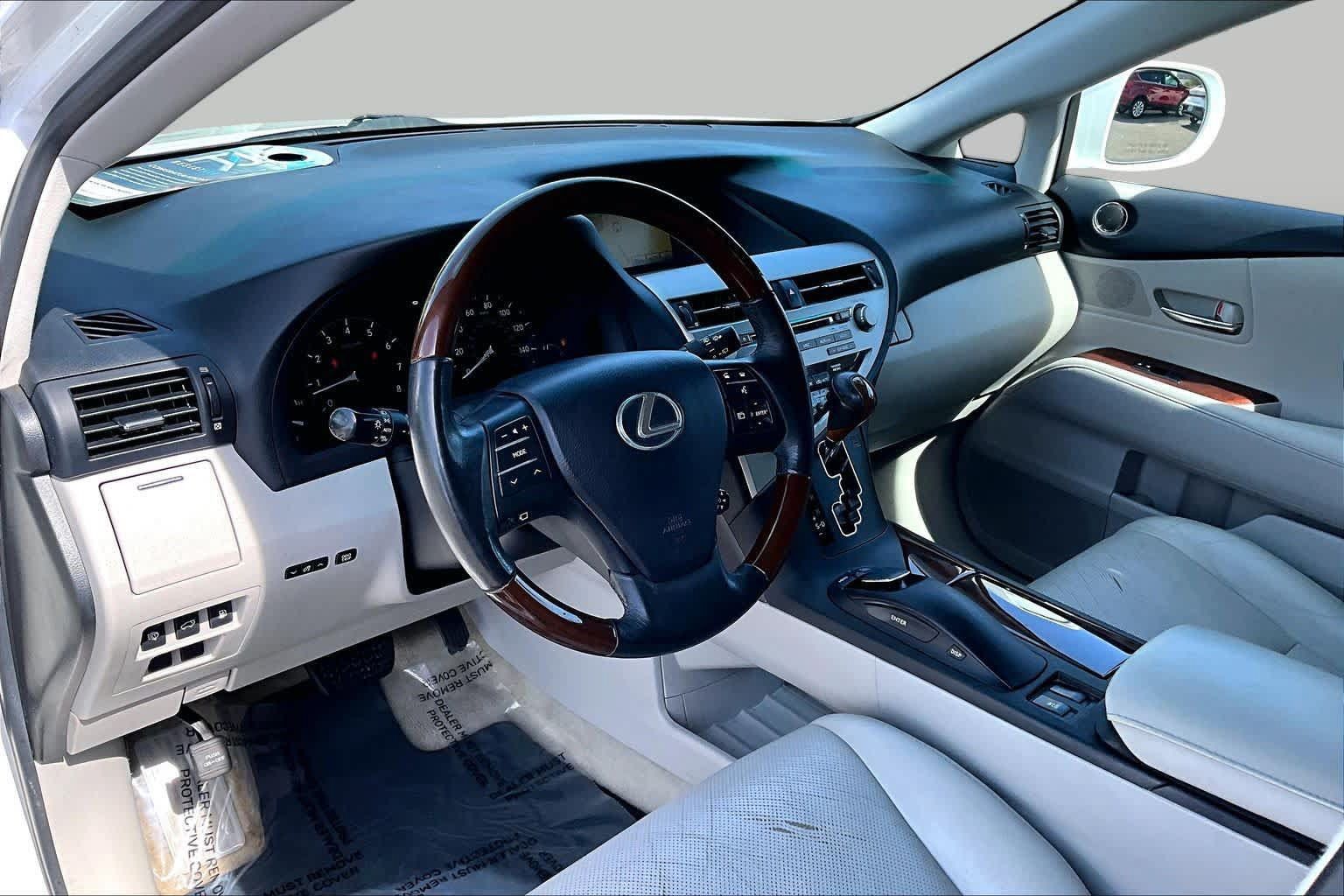 Used 2010 Lexus RX 350 2WD w/ Luxury Pkg image 17