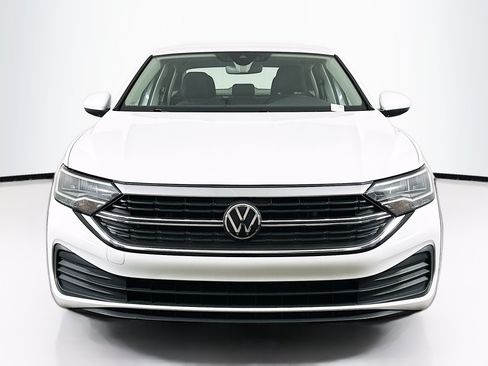 Used 2024 Volkswagen Jetta S FWD image 2