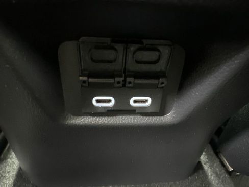 Used 2023 Toyota RAV4 XLE w/ Convenience Package image 18