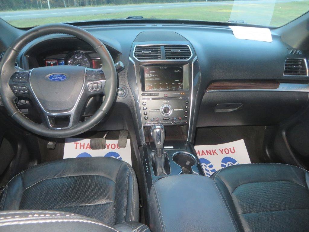 Used 2018 Ford Explorer Limited FWD image 11