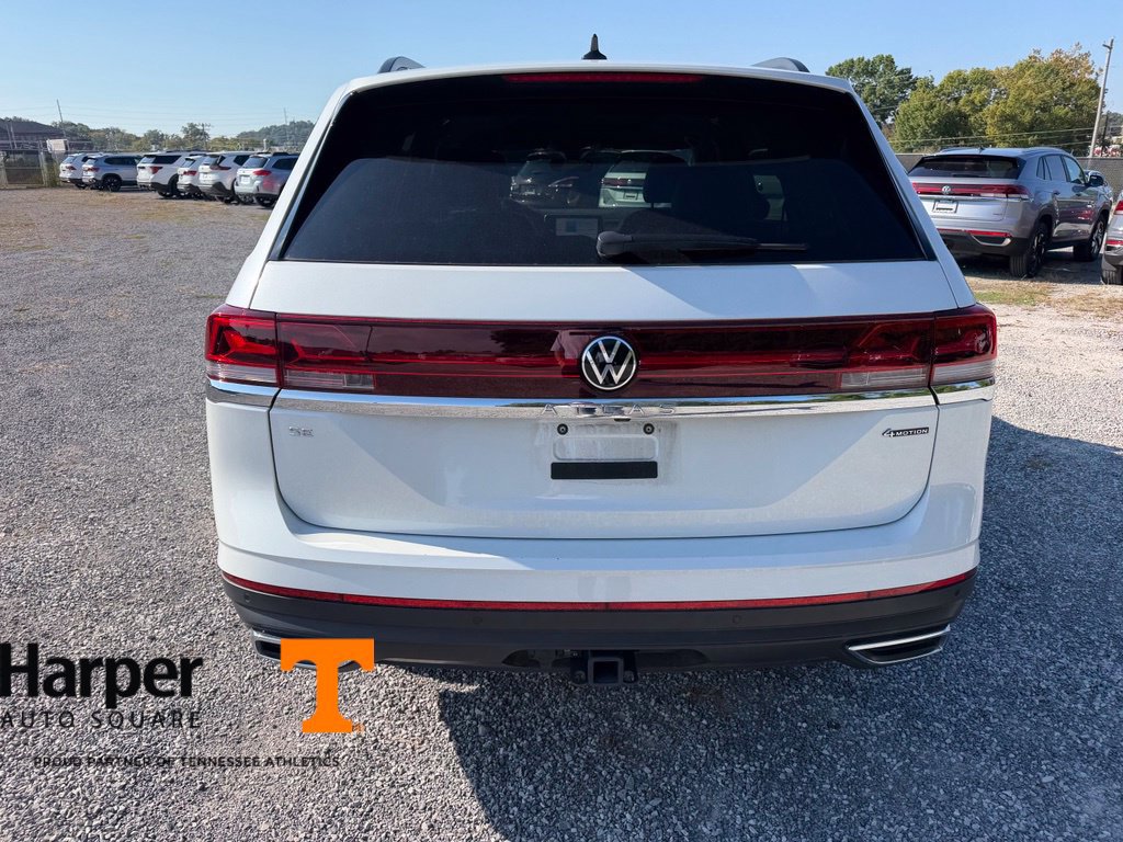 New 2026 Volkswagen Atlas SE w/ Panoramic Sunroof Package AWD/4WD image 4