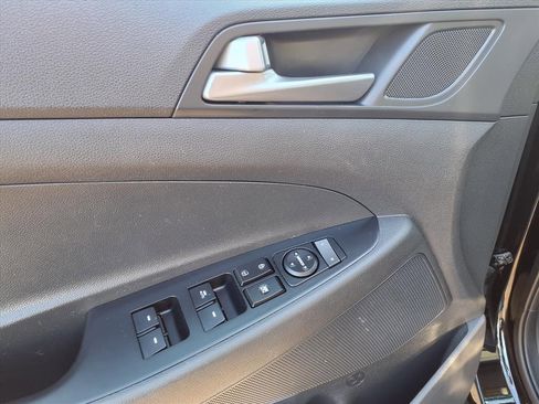 Used 2017 Hyundai Tucson SE image 4