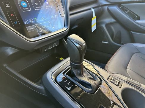 Used 2025 Subaru Crosstrek 2.5i Limited w/ Crosstrek Mirror Package image 18