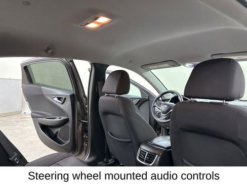 Used 2020 Chevrolet Malibu LT image 22