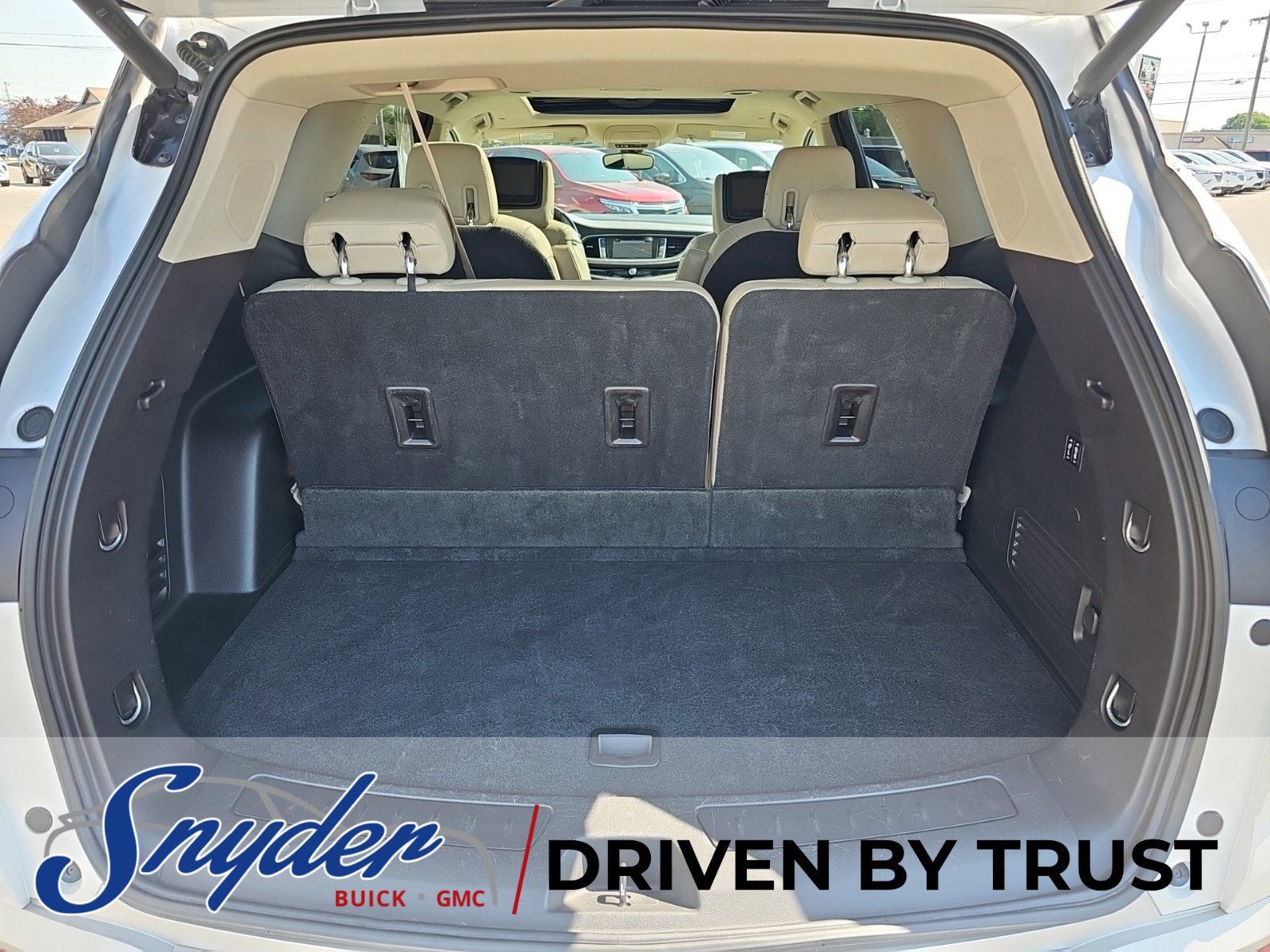 Used 2018 Buick Enclave Premium FWD image 33