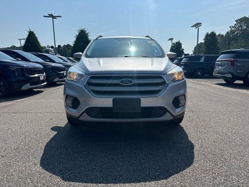 Used 2018 Ford Escape SE w/ SE Sync 3 Package FWD image 6