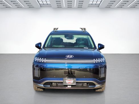 New 2026 Hyundai Ioniq 9 Calligraphy image 2