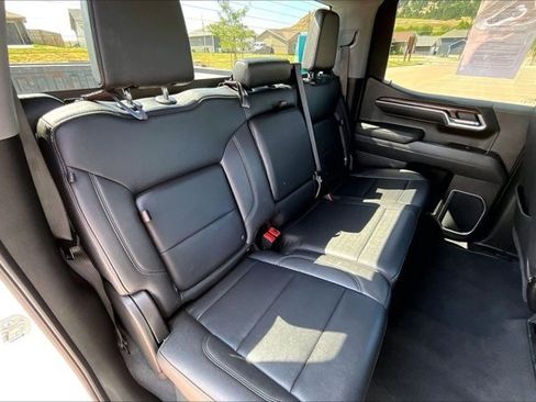 Used 2025 GMC Sierra 1500 SLT AWD/4WD image 26