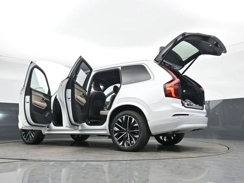 New 2026 Volvo XC90 B6 Ultra w/ Protection Package AWD/4WD image 58