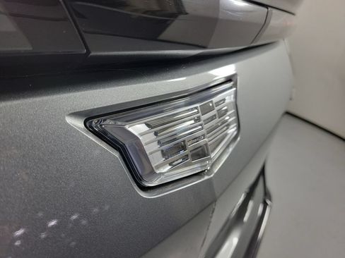 Used 2024 Cadillac Lyriq Sport RWD image 7