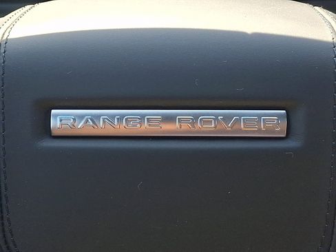 New 2026 Land Rover Range Rover Velar S AWD/4WD image 20